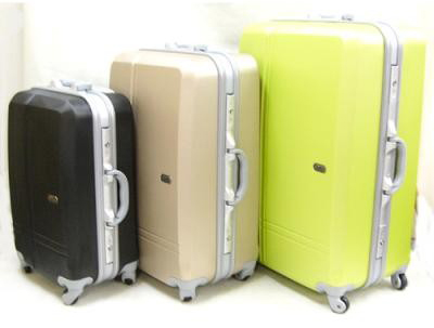 スーツケース Mサイズ・TSAロック・キャリーバッグ　送料無料 新入荷　4色